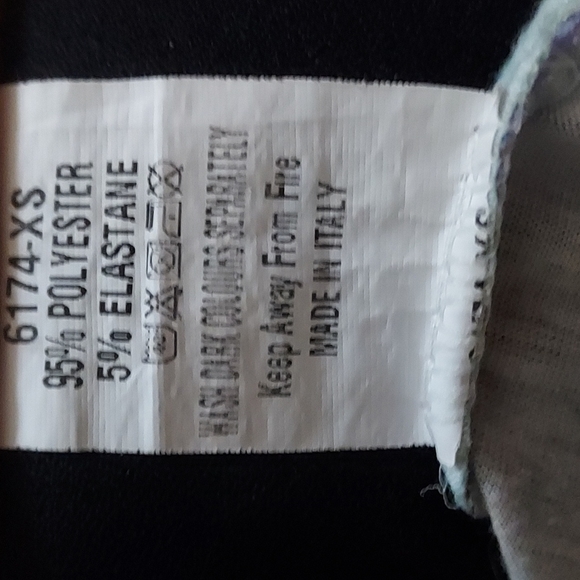 VINTAGE Guns n Roses Tee. Made in Italy - Picture 5 of 5